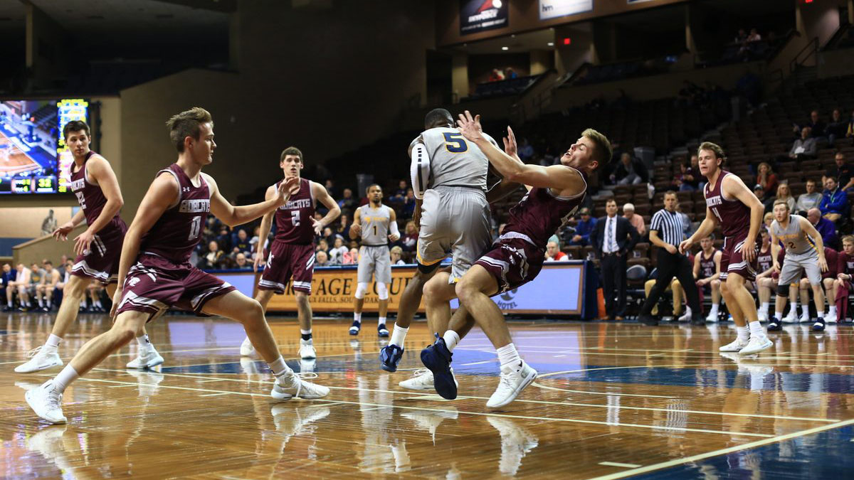 Men S Basketball Athletics College Of The Ozarks